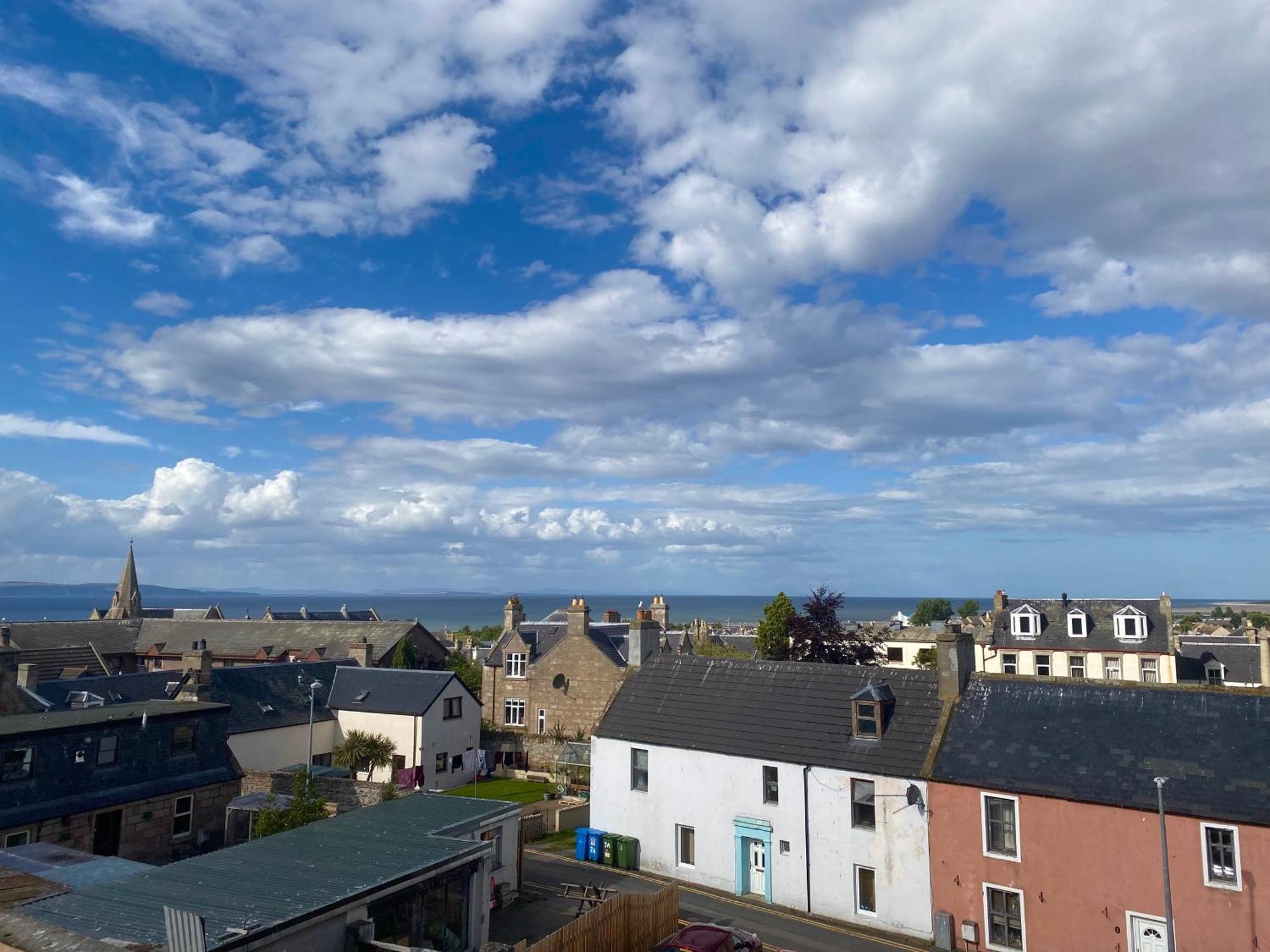 Douglas House Apartments Nairn Exterior photo